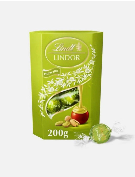 Lindt Lindor Pistachio Chocolate Truffles 200g (with Smooth Melting Filling)